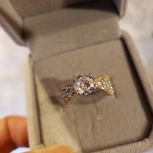 Elegant Wedding Ring